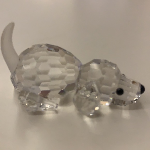 Unusual gift : Authentic Swarovski’s ‘sniffing dog’. - Picture 10 of 10